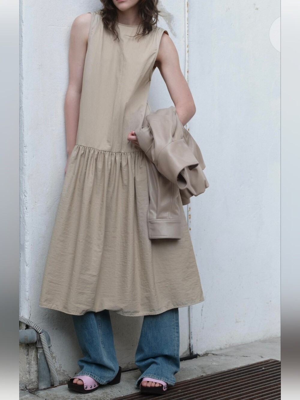 Zara Sleeveless Beige Drop-Waist Dress(XS)